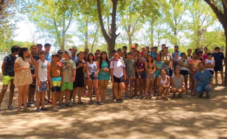 Los chicos del Programa Envión disfrutan el verano en el Camping