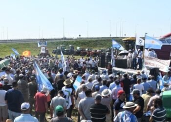 El campo se declaró “en estado de alerta y movilización”