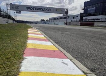 Un bicampeón de automovilismo fue detenido por robar un millón de dólares