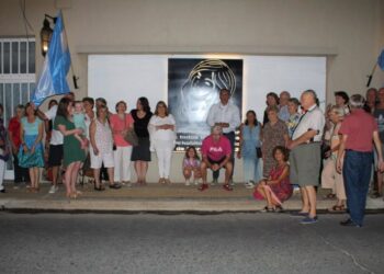 Descubrieron un mural en homenaje a la mujer