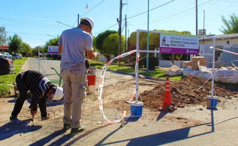 Reparación de calle en barrio Palermo