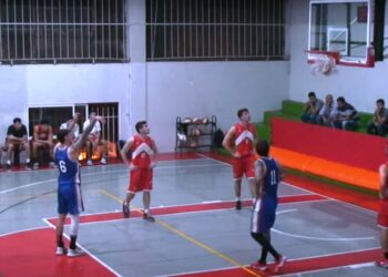 Gutiérrez ganó y se volvió a meter en la pelea