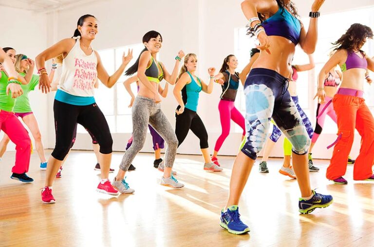 Zumba y caminata por el Día de la Actividad Física