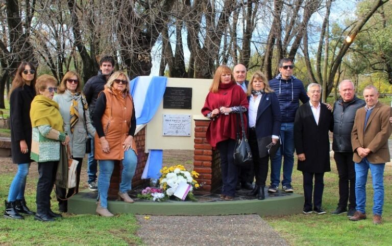 Homenaje al Cabo Papini, asesinado por subversivos