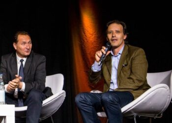 Charla sobre educación en el Centro Cultural