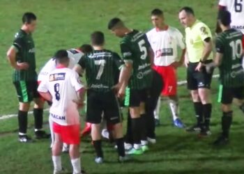 Fúatol local: manda Villa y el clásico fue empate con polémica