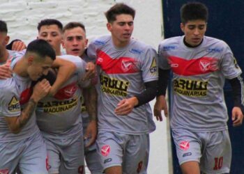 Fútbol: Villa es demasiado