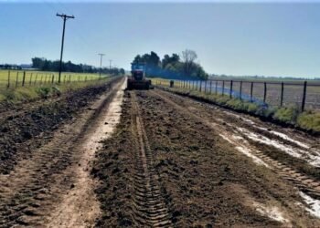 Siguen los trabajos en los caminos rurales