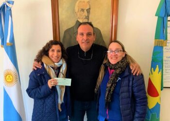 Subsidio a la Escuela 6 para mantenimiento de aires