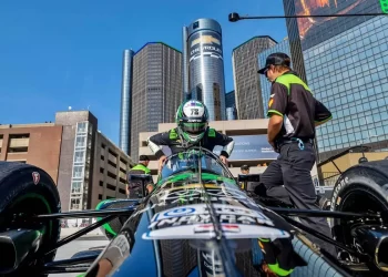 Agustín corre la décima de IndyCar