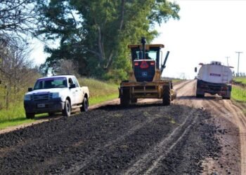 Trabajos en caminos rurales de Viña