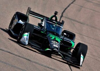 IndyCar: Agustín hizo otra gran carrera en la primera de Iowa
