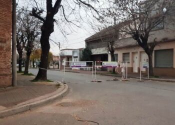 Queja de vecinos por corte de calle