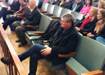 Condenan a seis años de prisión a exintendente bonaerense