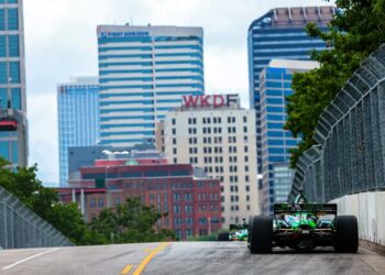 Complicado entrenamiento para Canapino en Nashville
