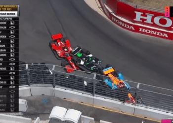 VIDEOS. Canapino abandonó en Nashville