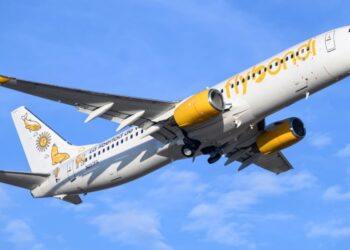 Murió un pasajero en pleno vuelo de FlyBondi