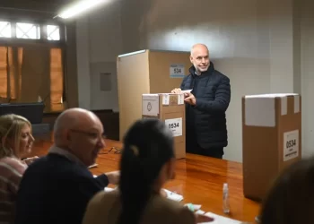 El Gobierno porteño vuelve a cambiar el sistema de votación para octubre