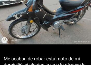 Le roban la moto y la policía le pidió que “si tiene datos, que se los lleve”
