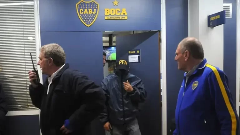 Allanaron La Bombonera y la casa del hermano de Román Riquelme