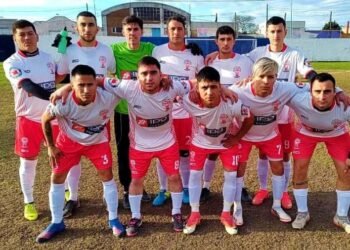 Fútbol local: la tercera del Clausura se juega toda el domingo