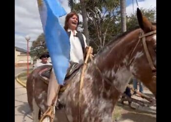 Anuncios de Bullrich: “Vamos a construir un penal que se llame Dra. Fernández de Kirchner” y “Vamos a entrar a la Rosada a caballo”