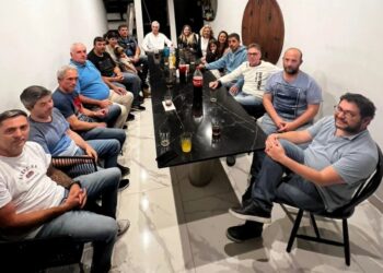El Frente Renovador se reagrupa en apoyo a Sergio Massa