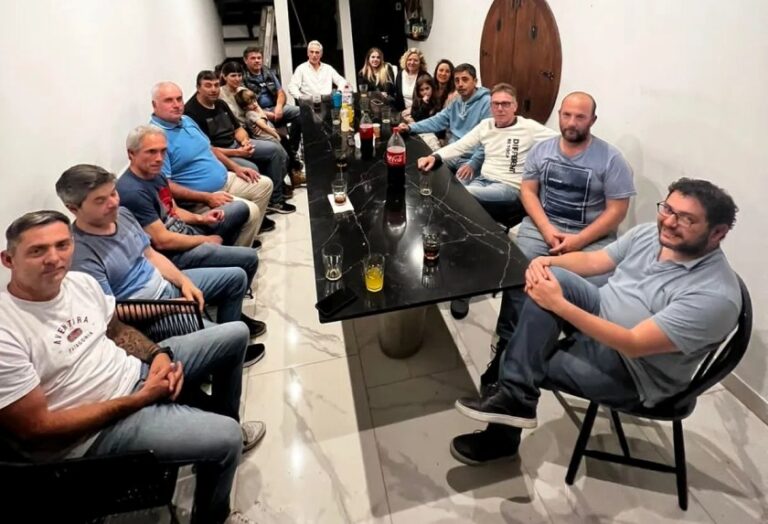 El Frente Renovador se reagrupa en apoyo a Sergio Massa