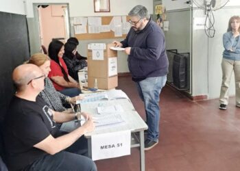 Empezaron con pocos votantes las elecciones en Arrecifes