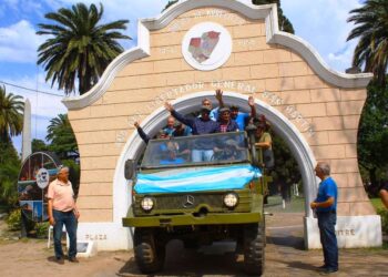 Olaeta entregó un Unimog a veteranos de Malvinas
