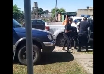 Quiso estafar a una mujer, le siguieron el juego y lo agarraron