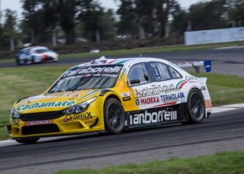 Josito ganó una de las dos carreras de Top Race en Río Cuarto