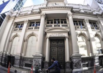 El Banco Central analiza la posibilidad de emitir billetes de 20 mil y 50 mil pesos