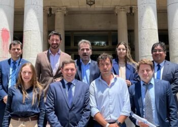Bouvier recibe la diplomación como intendente de Arrecifes