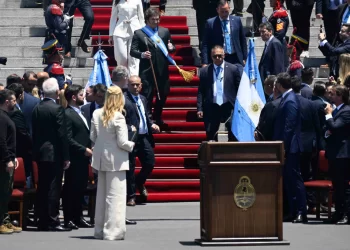 Javier Milei asumió la Presidencia de la Argentina: “Nos dejan un desastre; es la peor herencia de la historia”