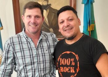 Julio Duarte toca en el escenario mayor de Cosquín