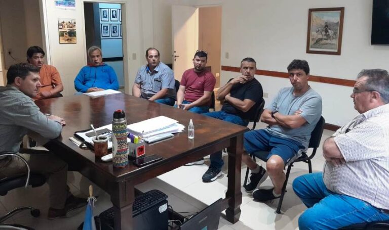 El intendente Bouvier se reunió con representantes de clubes de fútbol