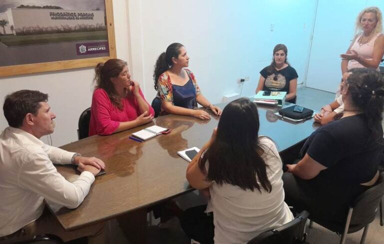 Salud mental: Bouvier se reunió con el grupo Corazones Azules