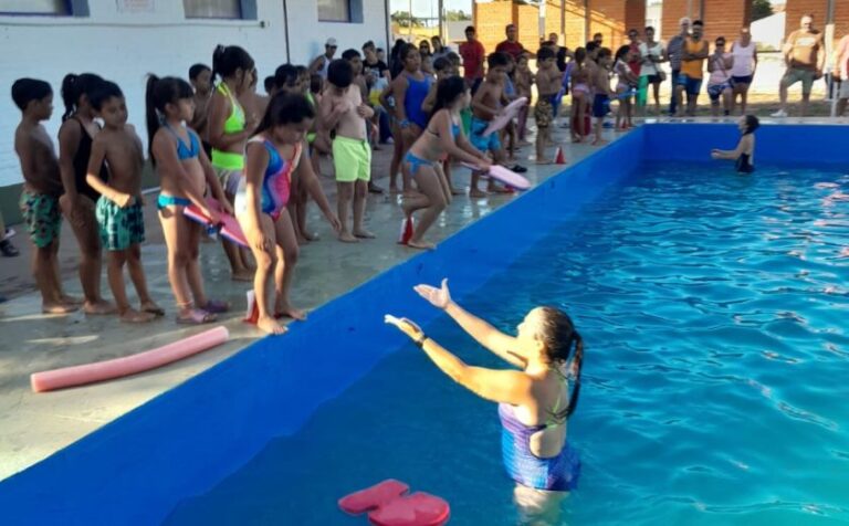 Empezaron las muestras de la Colonia Municipal de Verano