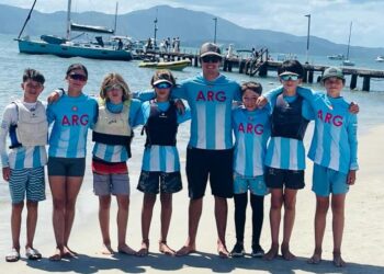 Gino Pichetti compite con el equipo argentino en Brasil