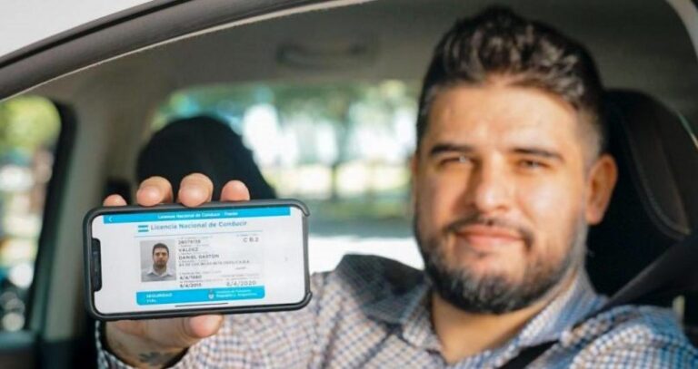 Por falta de insumos, se puede circular con trámite de renovación y licencia digital