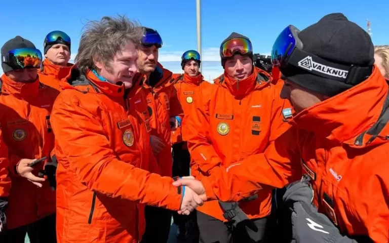 VIDEO. Emotiva visita del presidente Milei a la Antártida