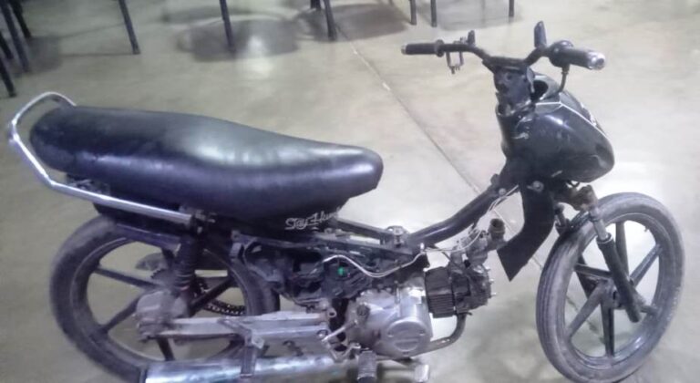 Secuestro de motos y autos por violar leyes de tránsito