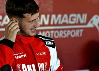 Nacho Catalán Magni debutó en el automovilismo nacional