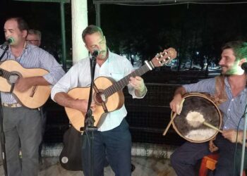 Sigue el éxito de los viernes de peña en la Terraza del Balneario