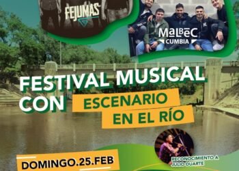 Festival musical con escenario en el río Arrecifes