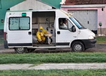 Ante la proliferación de mosquitos, se sigue fumigando