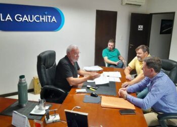 El Intendente entregó la habilitación municipal a la firma La Gauchita