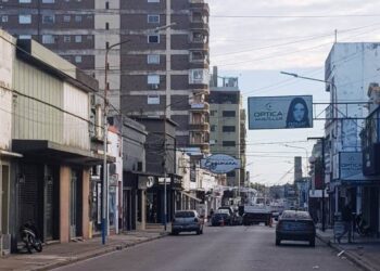Por qué sacaron las guirnaldas de luces del centro