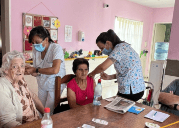 Vacunación contra el Covid en el Hogar de Ancianos